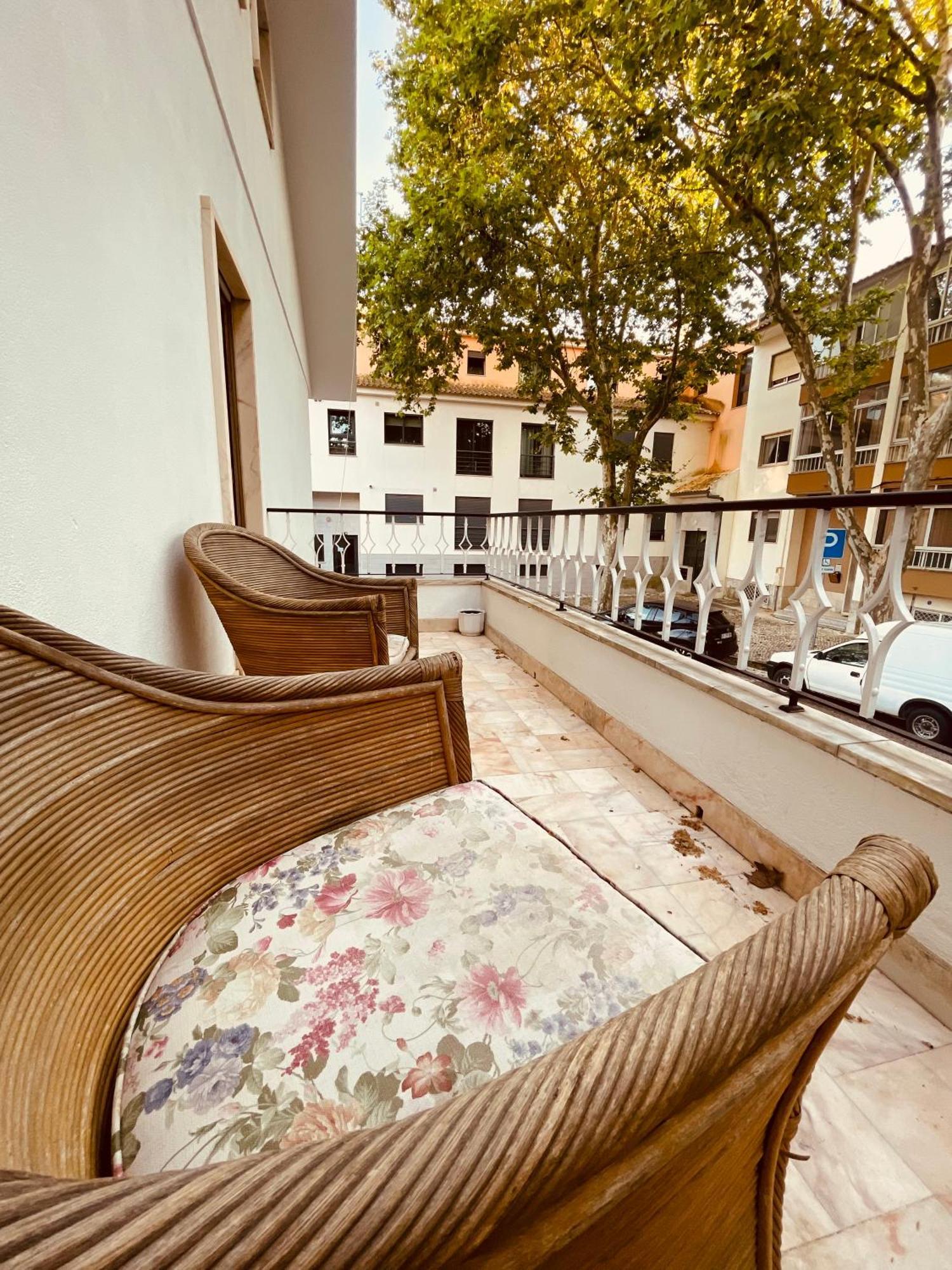 Lisbon Soul Surf Camp Hostel Cascais Exterior foto