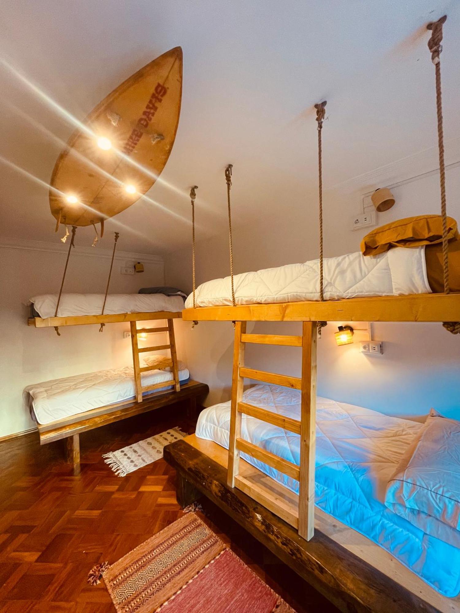 Lisbon Soul Surf Camp Hostel Cascais Exterior foto